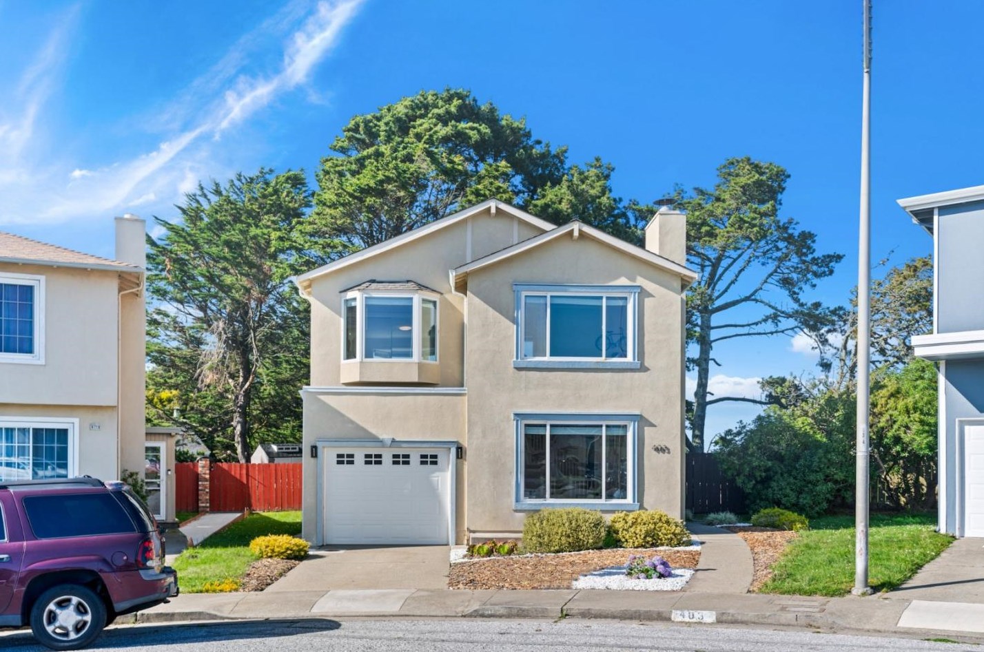 403 Andover Dr, Pacifica, CA 94044