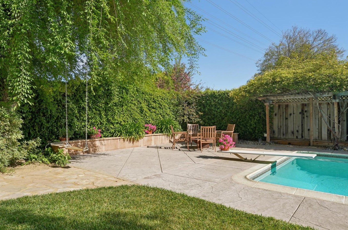 6514 Hercus Ct, San Jose CA  95119-1916 exterior