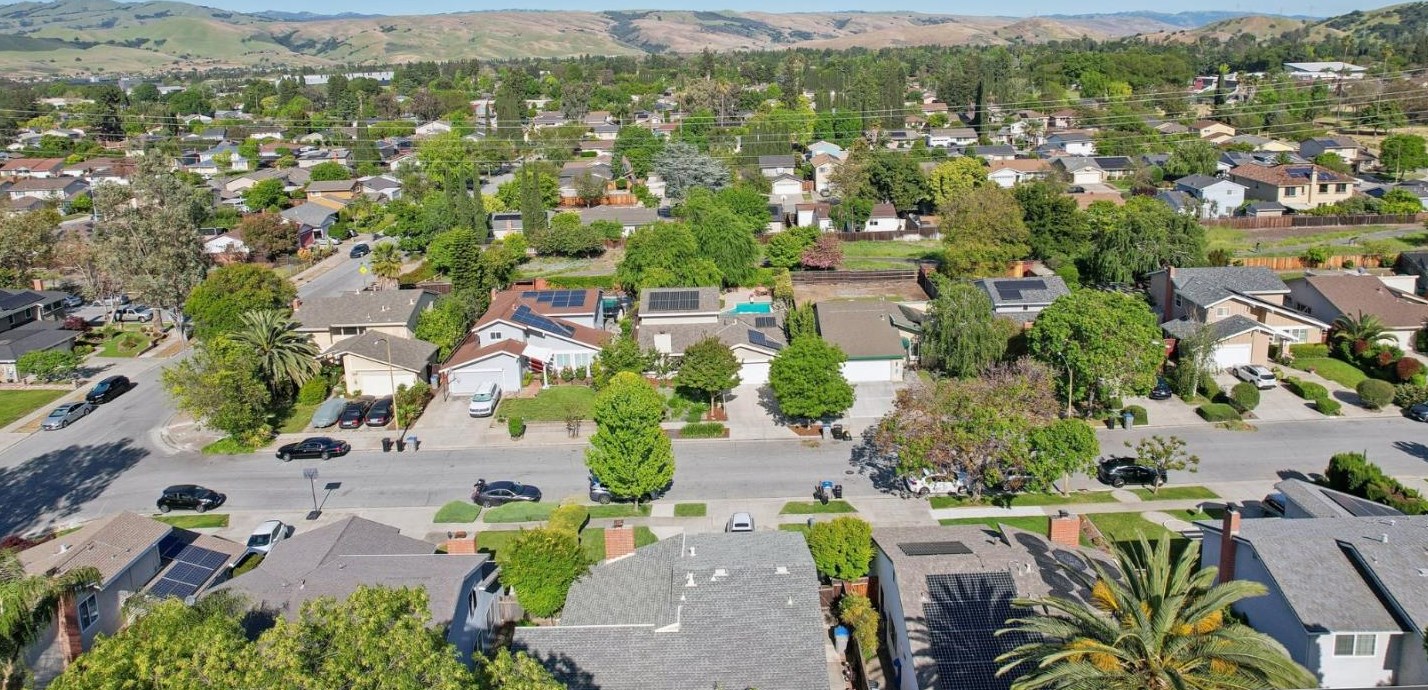6514 Hercus Ct, San Jose CA  95119-1916 exterior