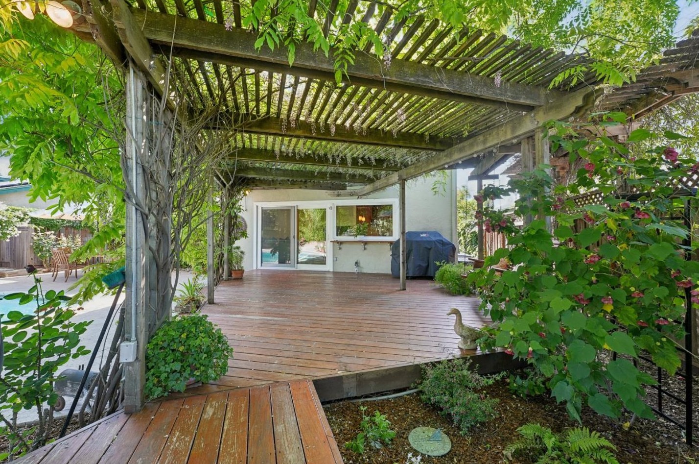 6514 Hercus Ct, San Jose CA  95119-1916 exterior