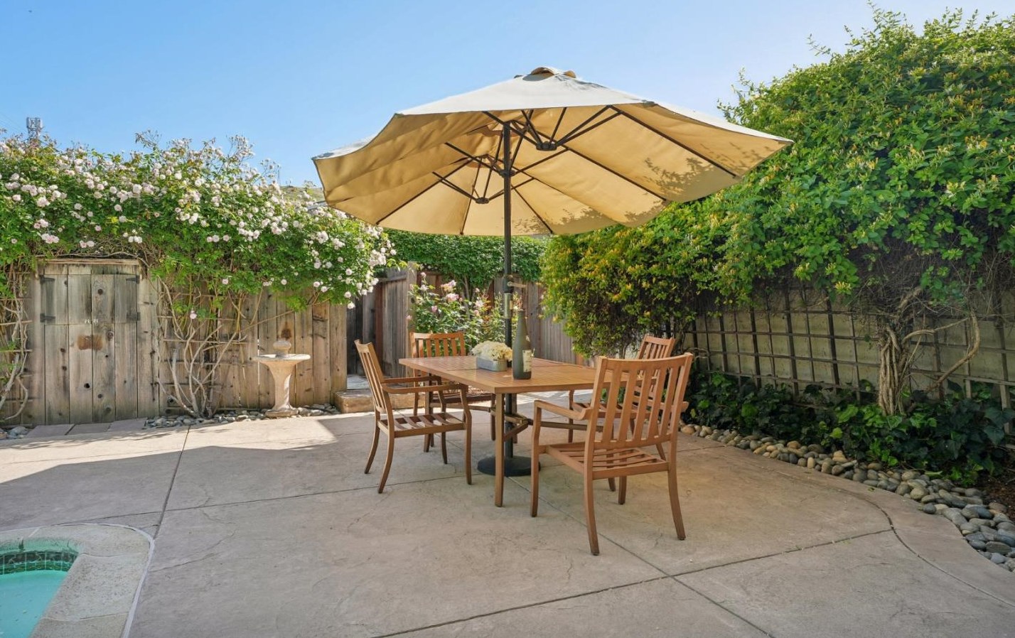 6514 Hercus Ct, San Jose CA  95119-1916 exterior