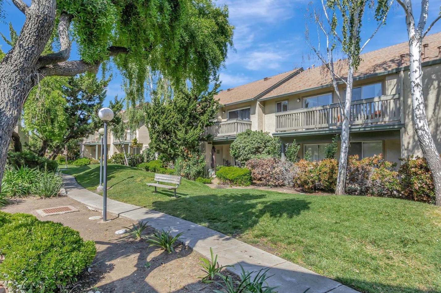 1072 Summerplace Dr, San Jose CA  95122-3366 exterior