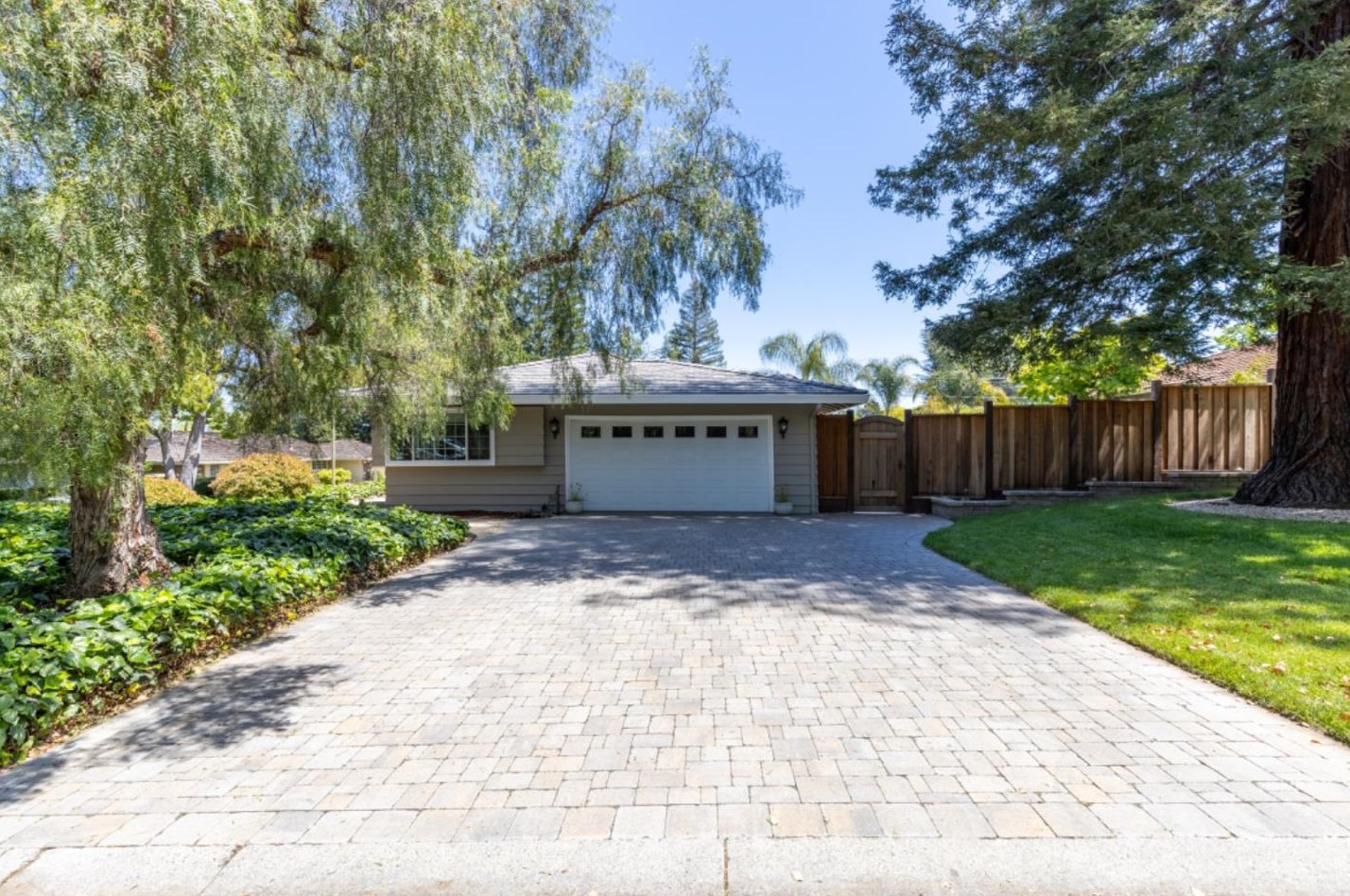102 Old Orchard Dr, Los Gatos, CA 95032