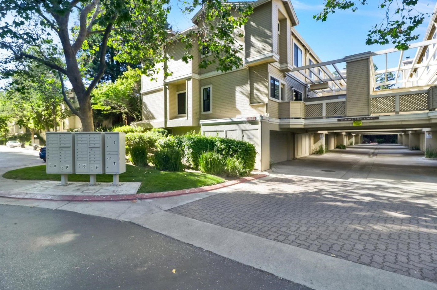 959 La Mesa Ter A, Sunnyvale, CA 94086