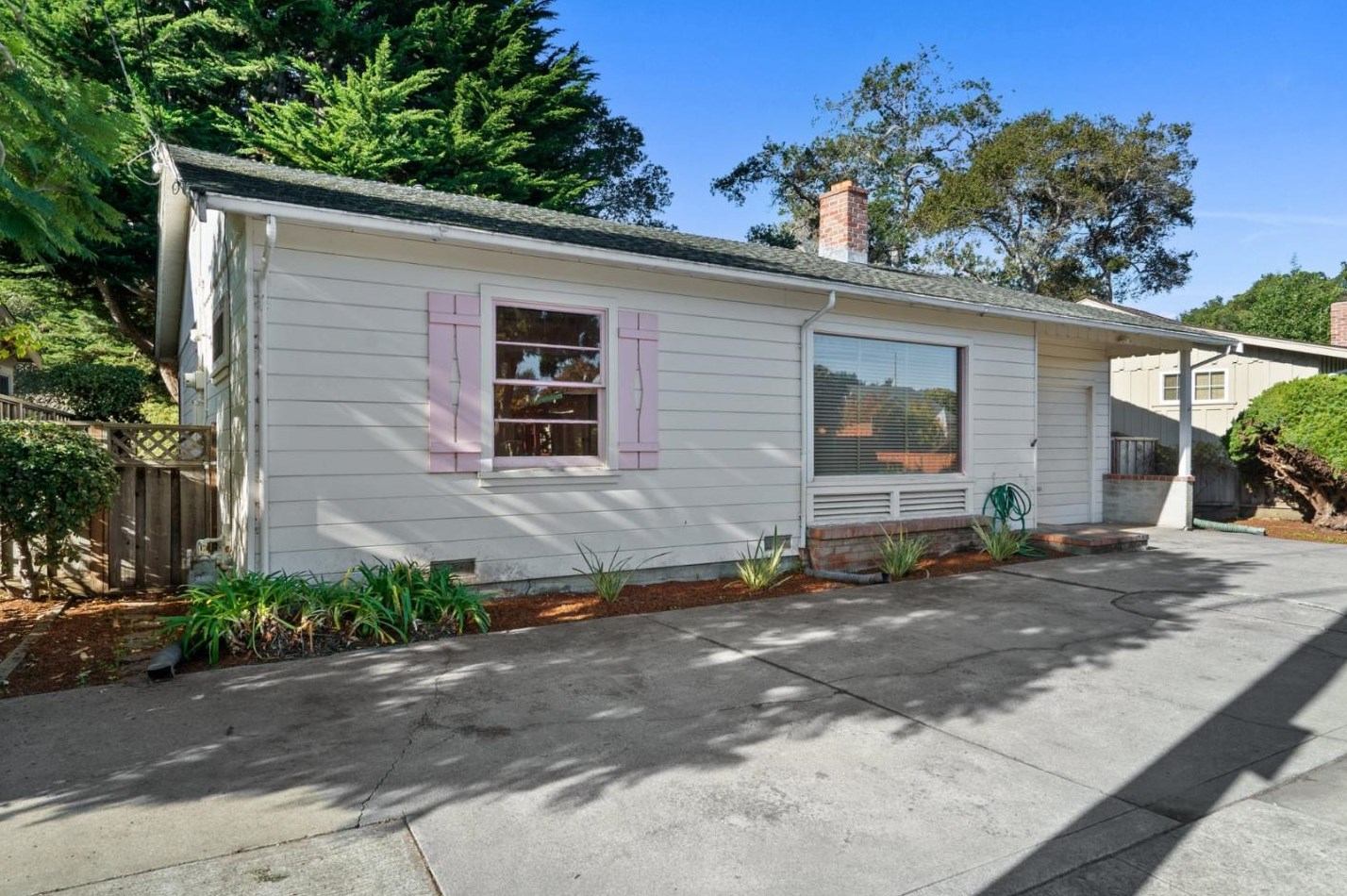 709 Riverview Dr, Capitola CA  95010-2729 exterior