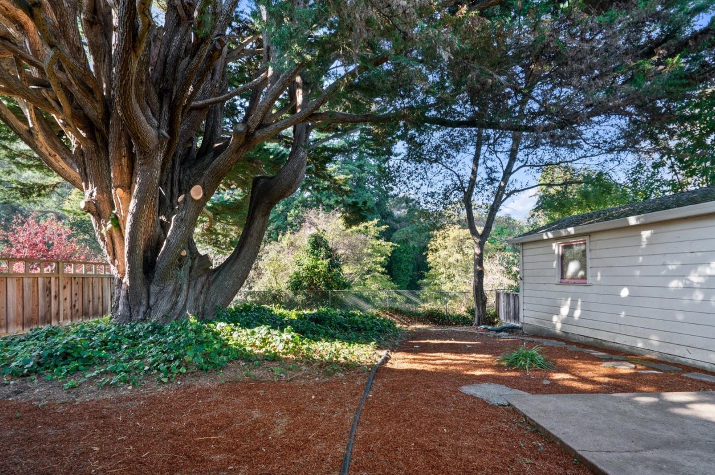 709 Riverview Dr, Capitola CA  95010-2729 exterior
