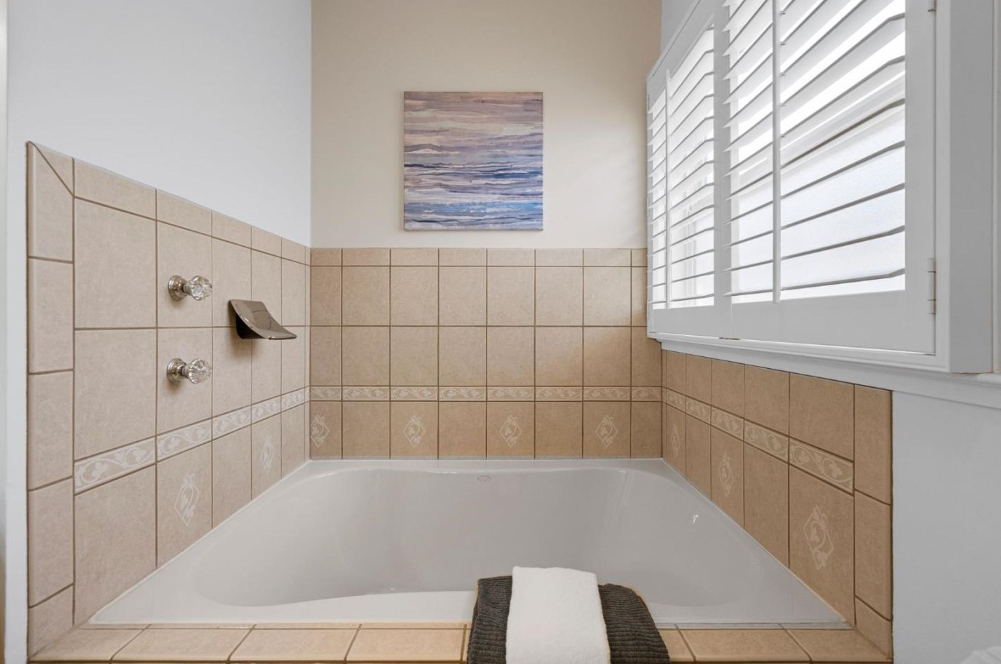 415 Elder Ave, Millbrae CA  94030-2432 exterior