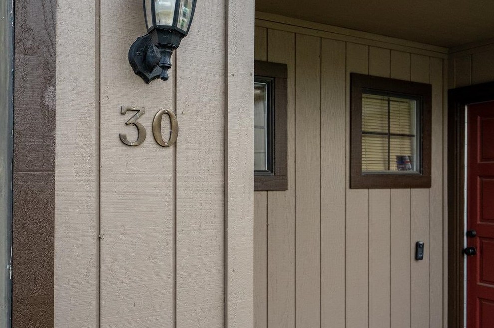 180 Gibson Dr 30, Hollister, CA 95023