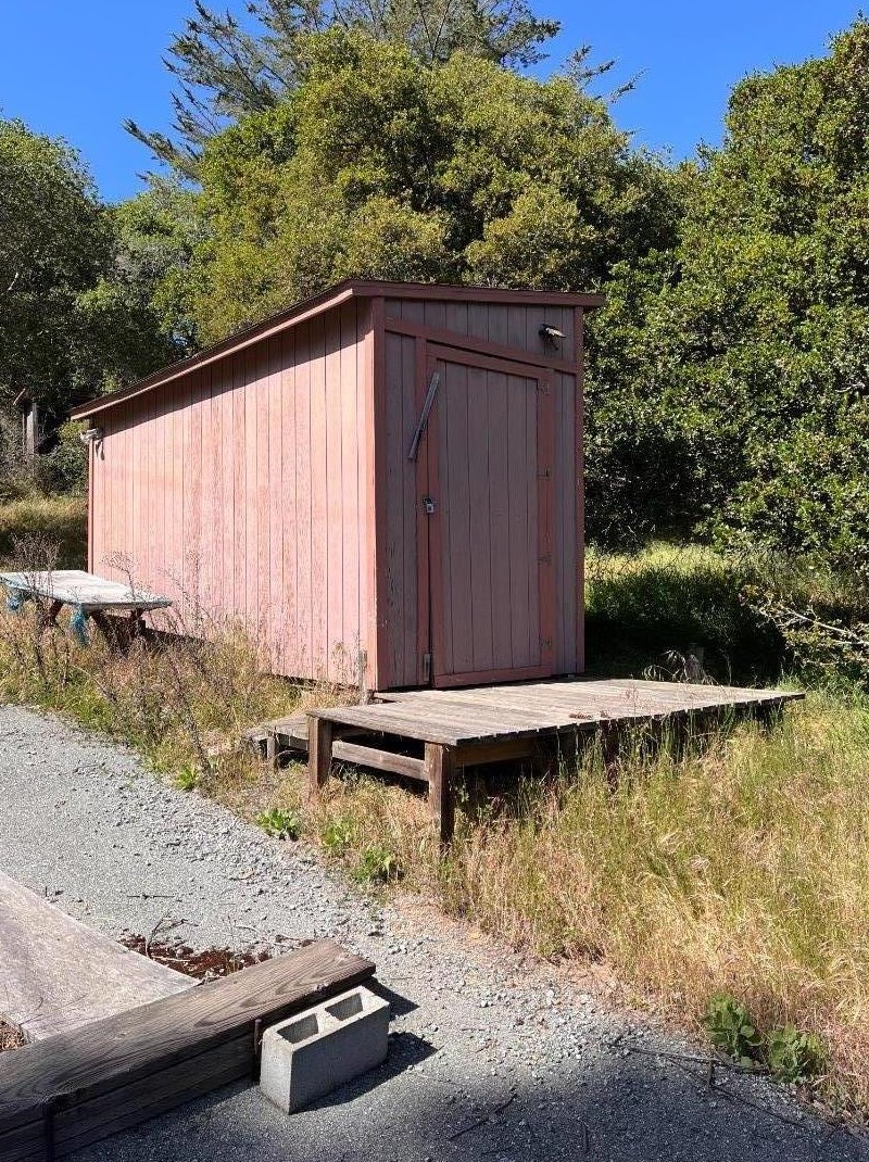 18599 Vierra Canyon Rd, Salinas, CA 93907-3342