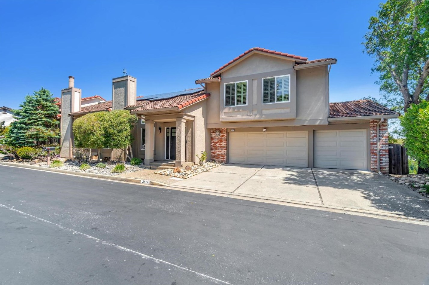 3517 Broadview Ct, San Mateo, CA 94403-3975