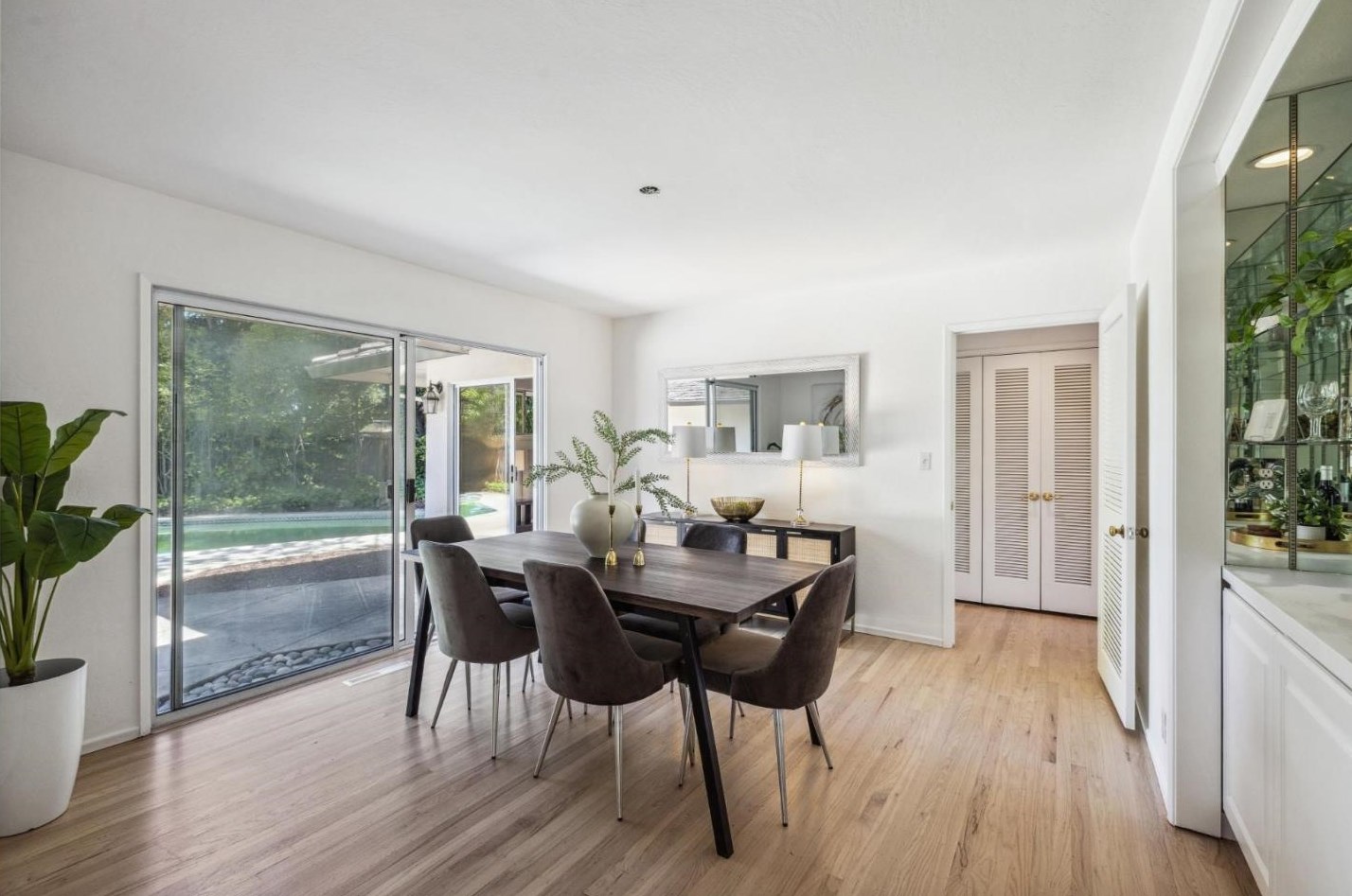 12546 Saratoga Crk Dr, Saratoga CA  95070-3569 exterior