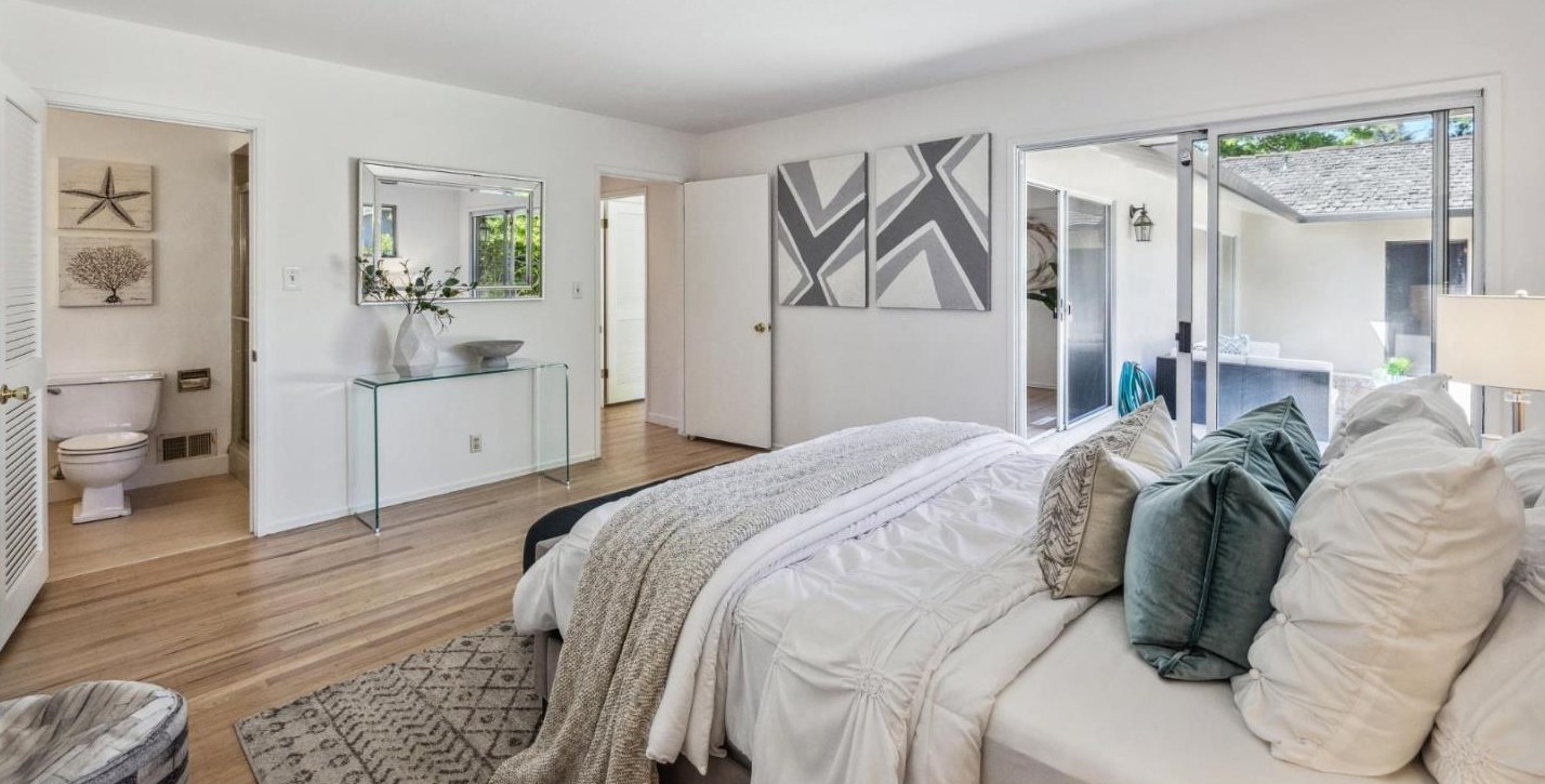 12546 Saratoga Crk Dr, Saratoga CA  95070-3569 exterior