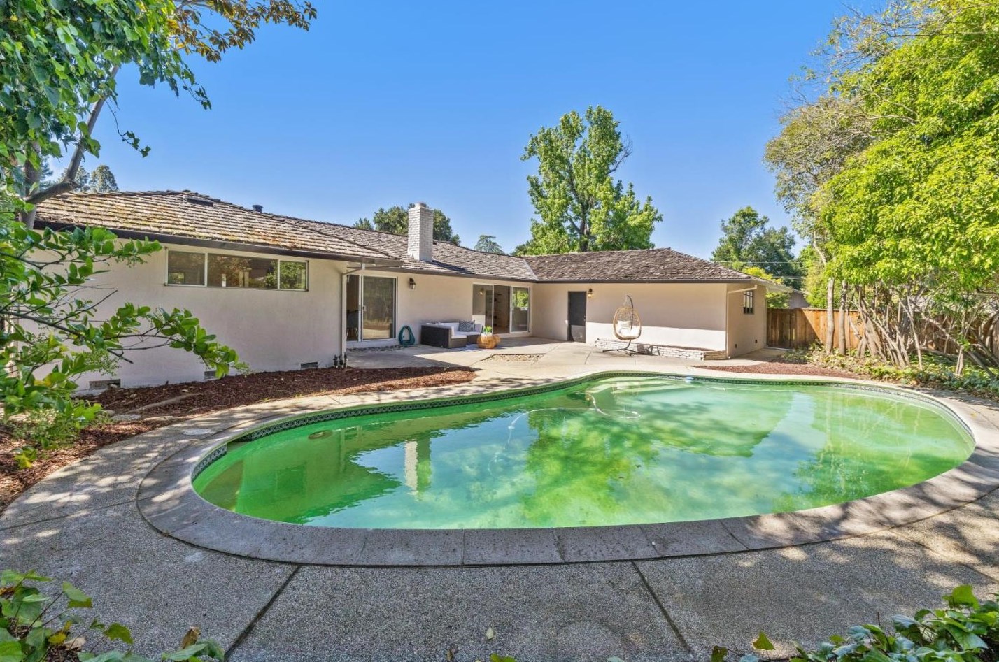 12546 Saratoga Crk Dr, Saratoga CA  95070-3569 exterior