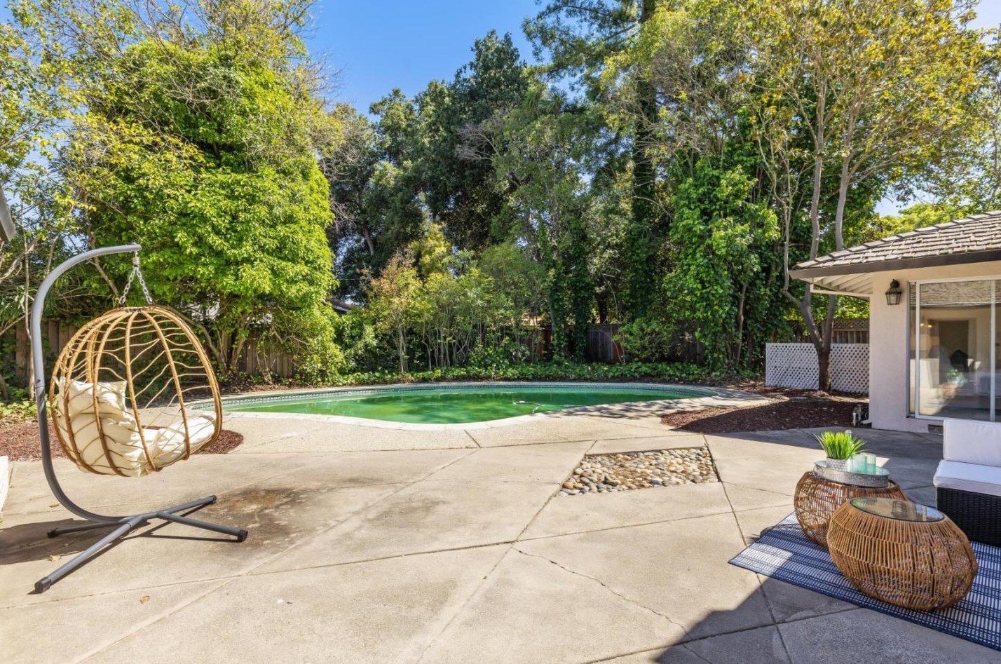 12546 Saratoga Crk Dr, Saratoga CA  95070-3569 exterior