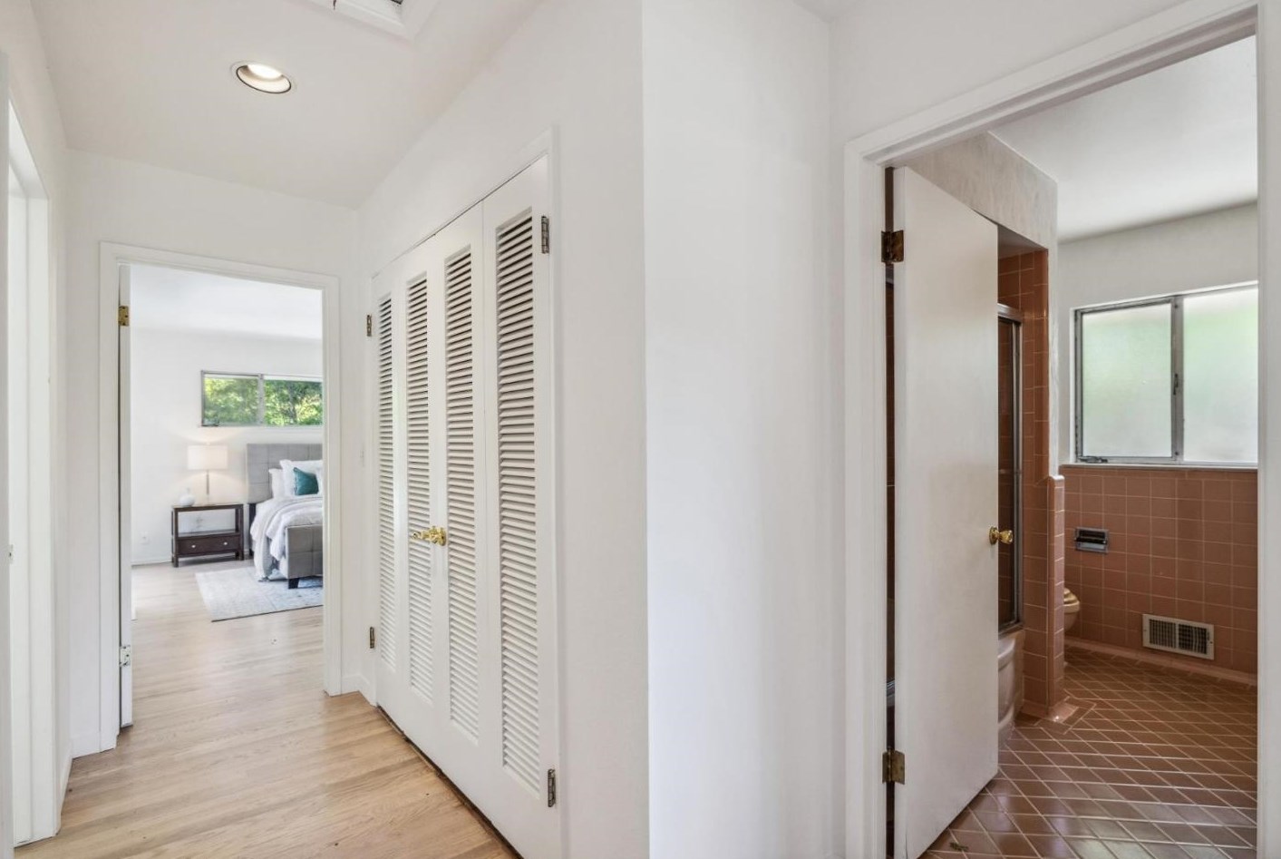 12546 Saratoga Crk Dr, Saratoga CA  95070-3569 exterior