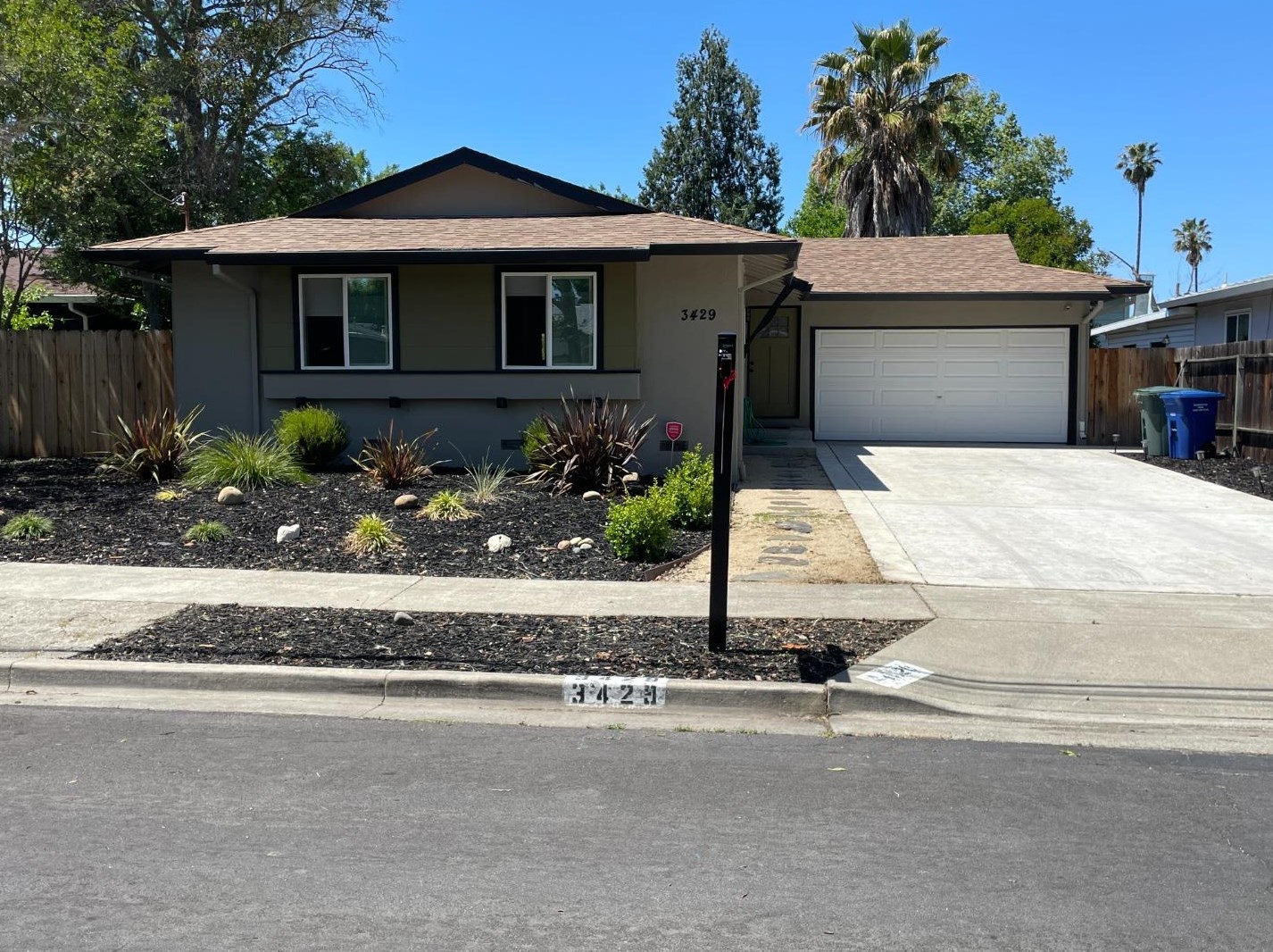 3429 Thunderbird Dr, Concord CA  94520-1526 exterior
