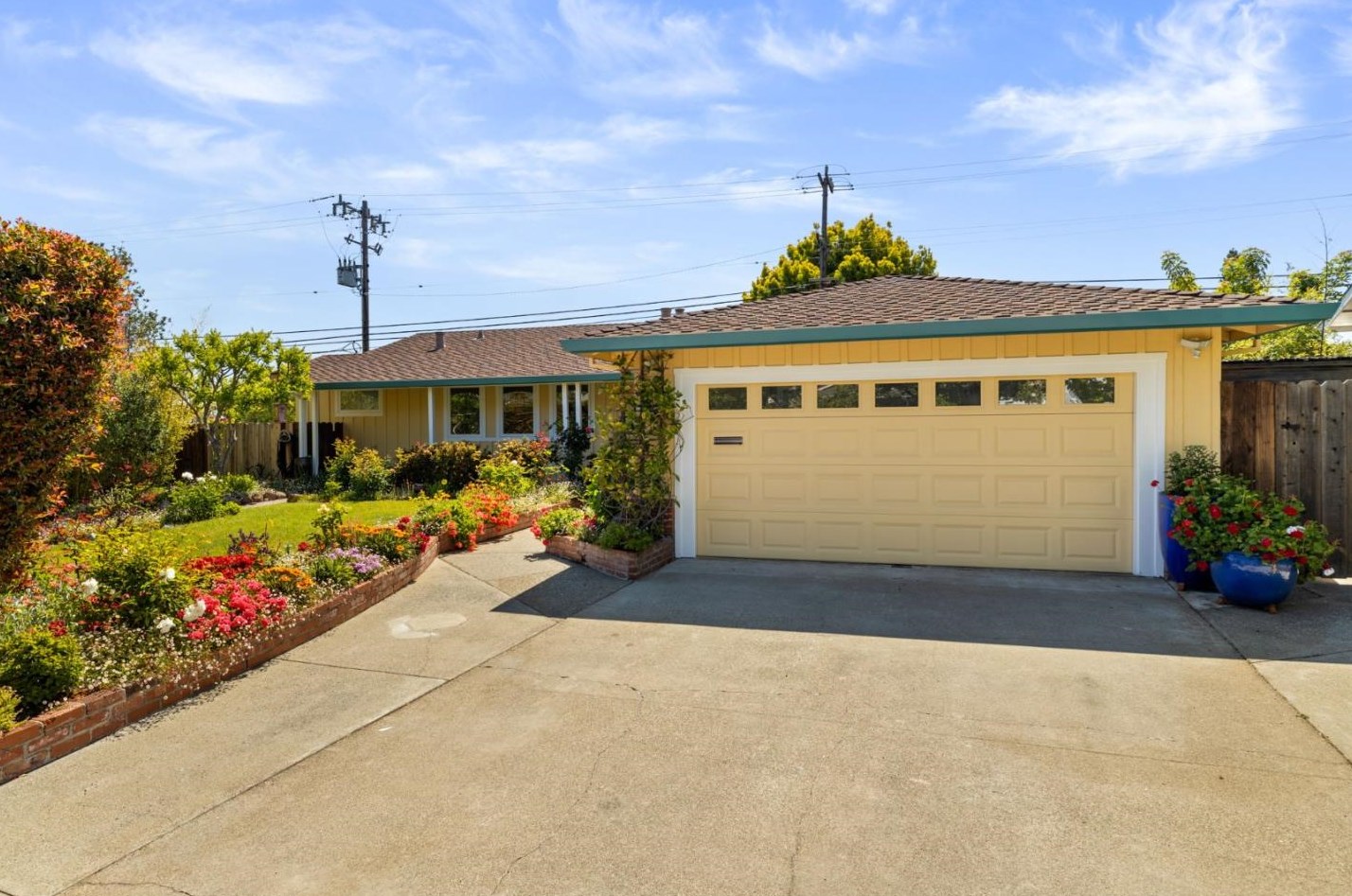 3703 Country Club Dr, Redwood City, CA 94061