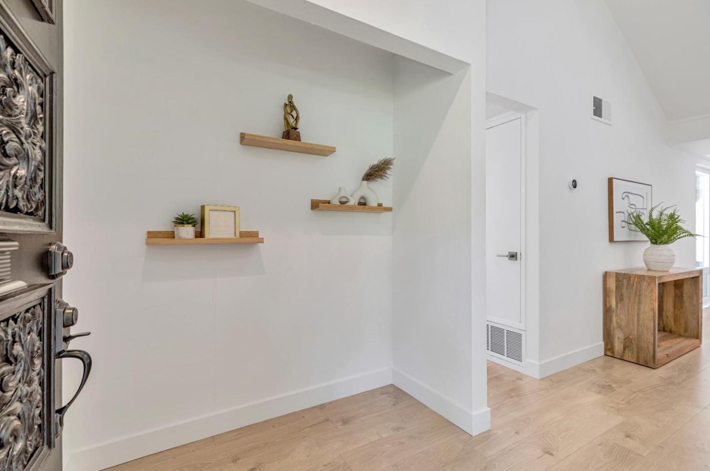 10865 Sweet Oak St, Cupertino, CA 95014