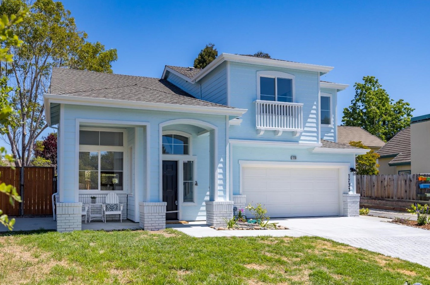 1733 Grey Seal Rd, Santa Cruz, CA 95062