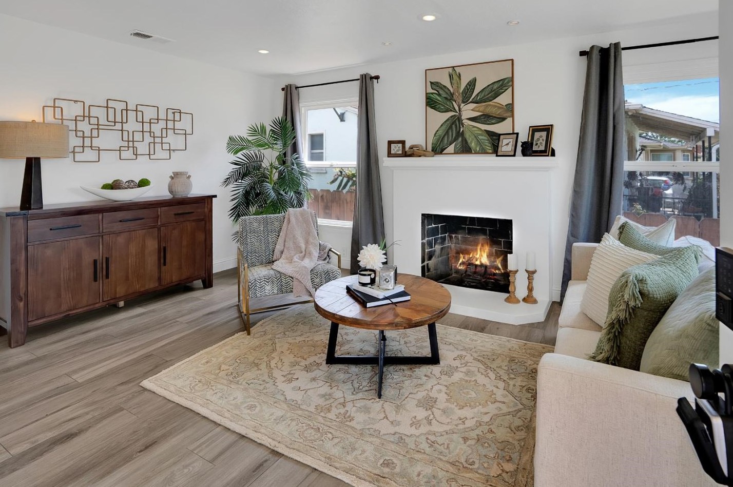29 Nacional St, Salinas CA  93901-1322 exterior