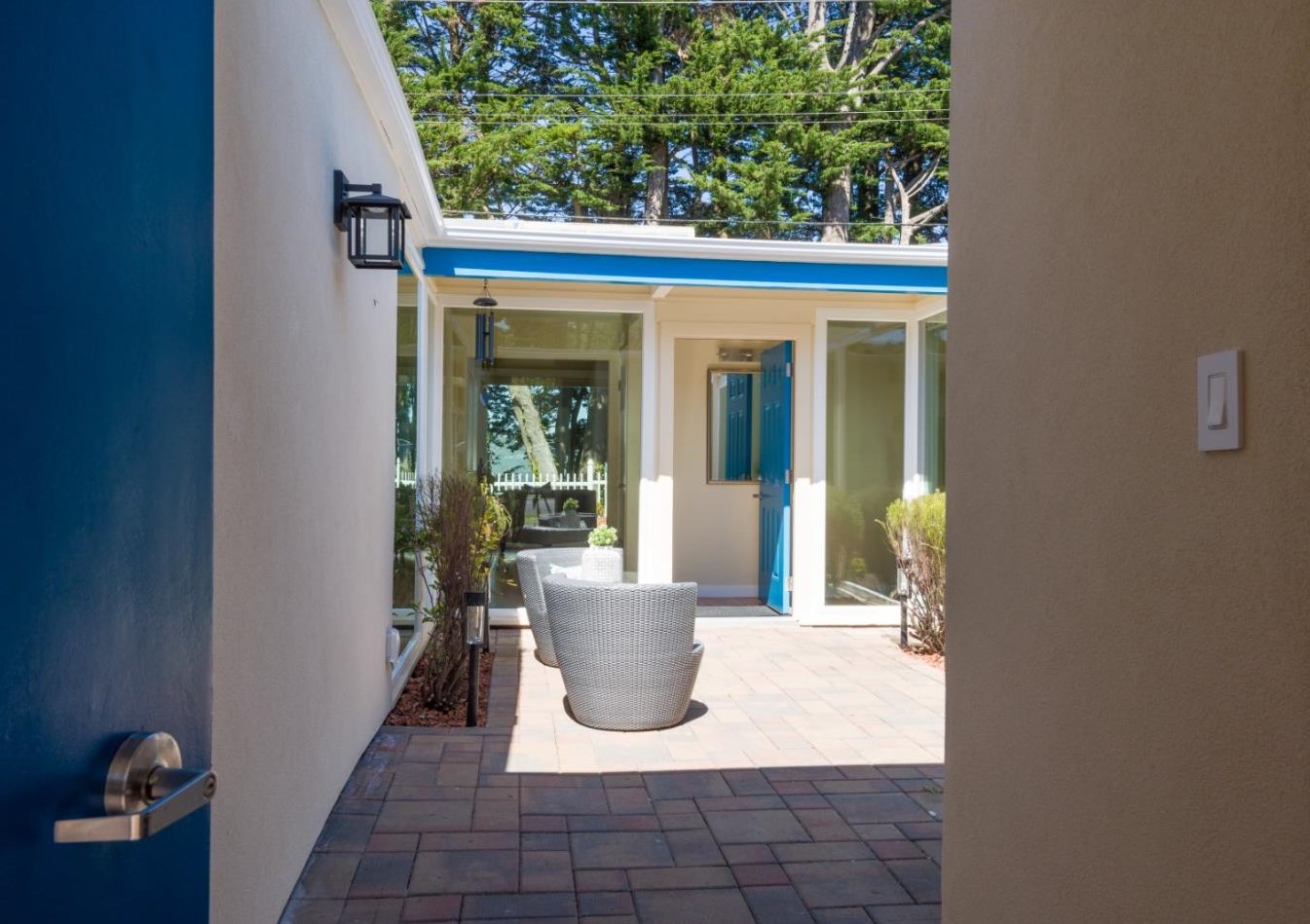 2320 Oakmont Dr, San Bruno, CA 94066