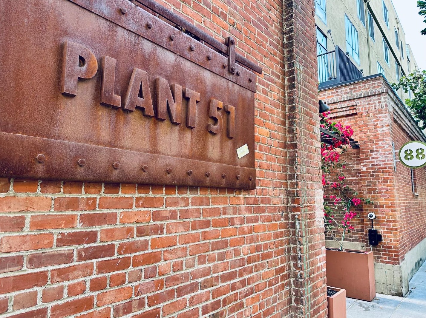 88 Bush St 3207, San Jose, CA 95126