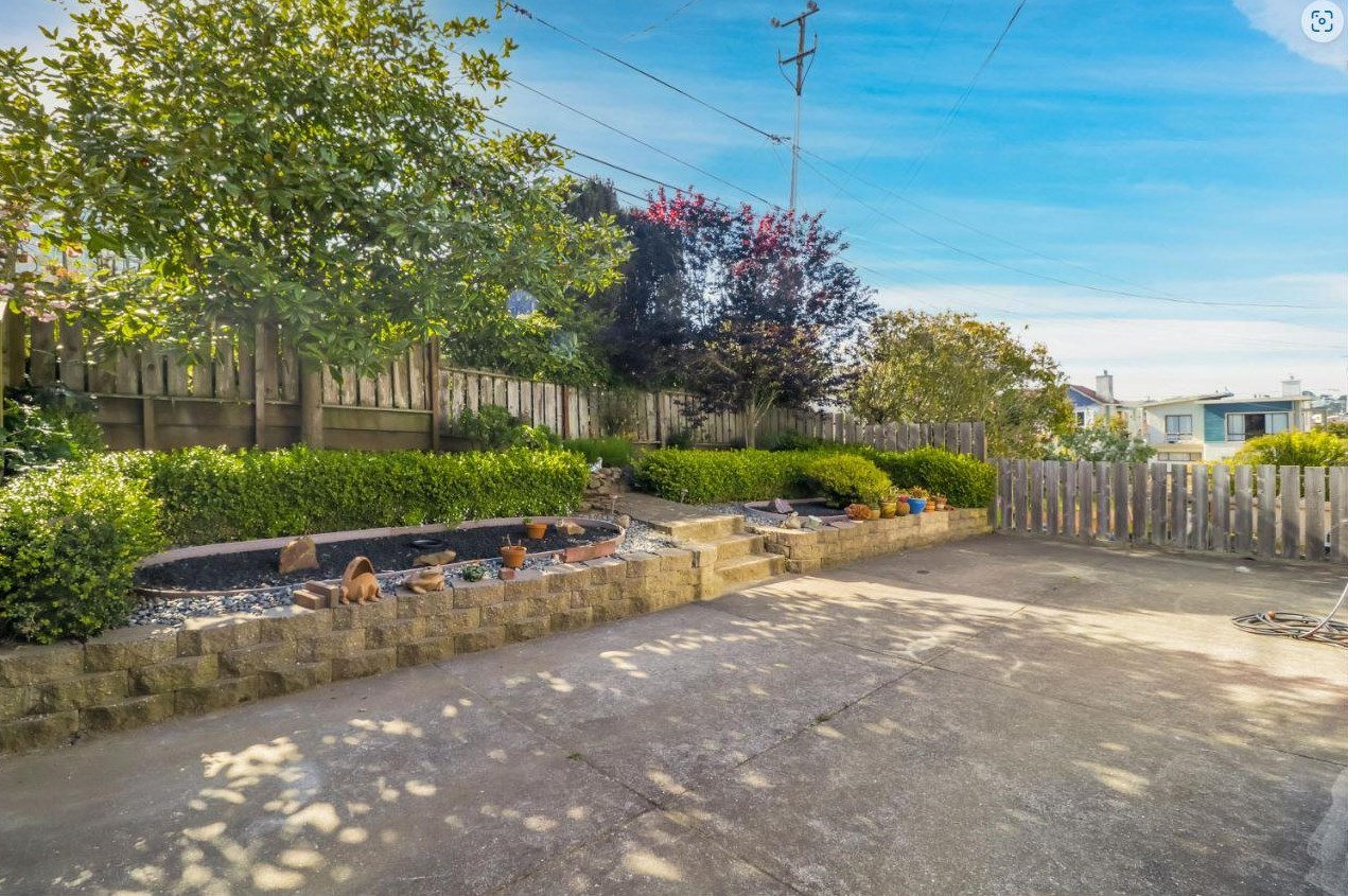 58 Pinehaven Dr, Daly City CA  94015-3544 exterior