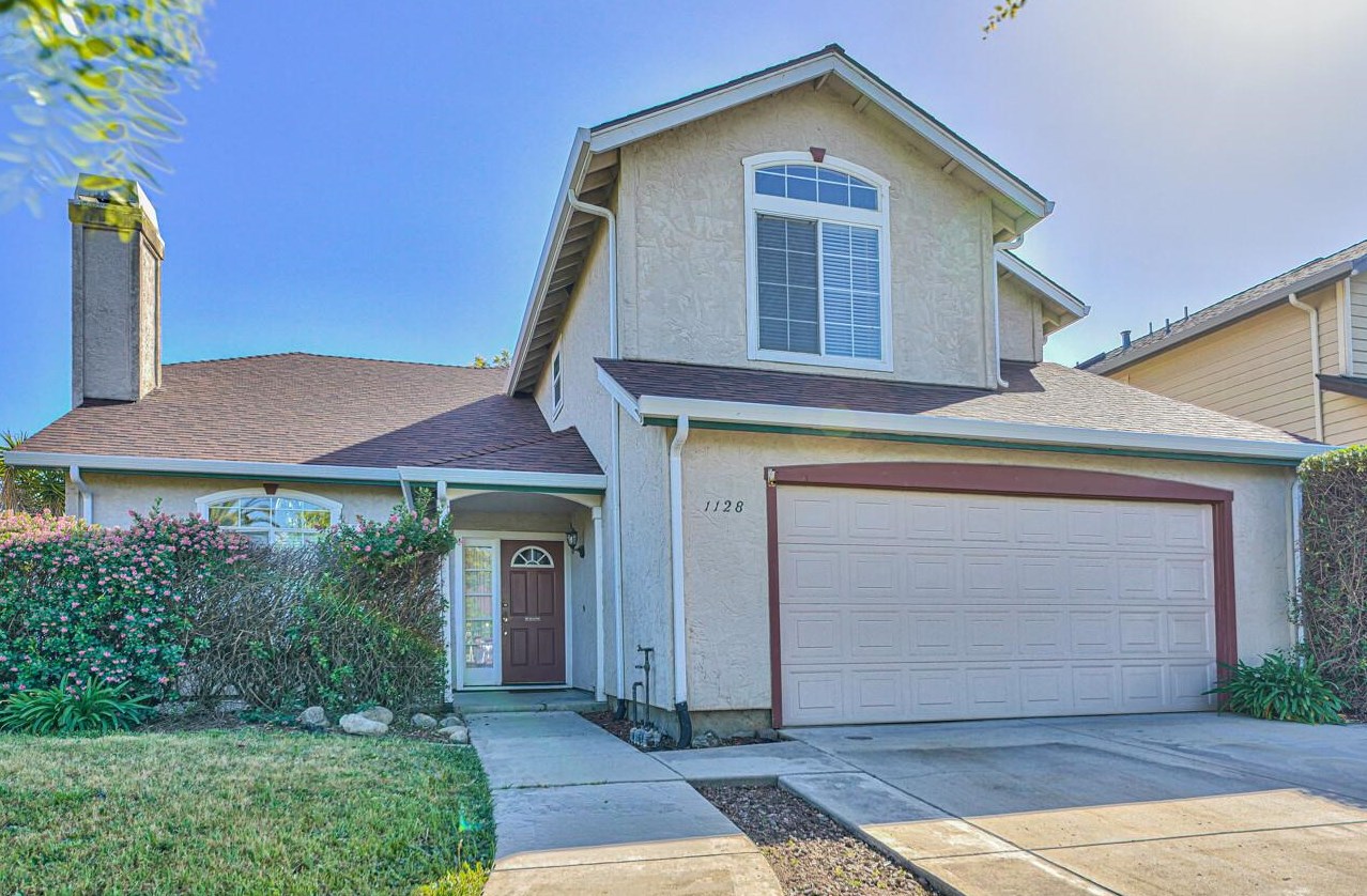1128 Rockport Way, Salinas, CA 93906-4924