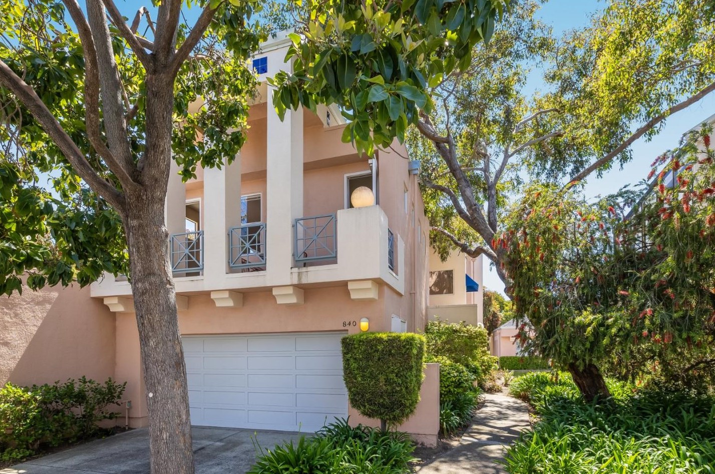 840 Lakeshore Dr., Redwood City, CA 94065