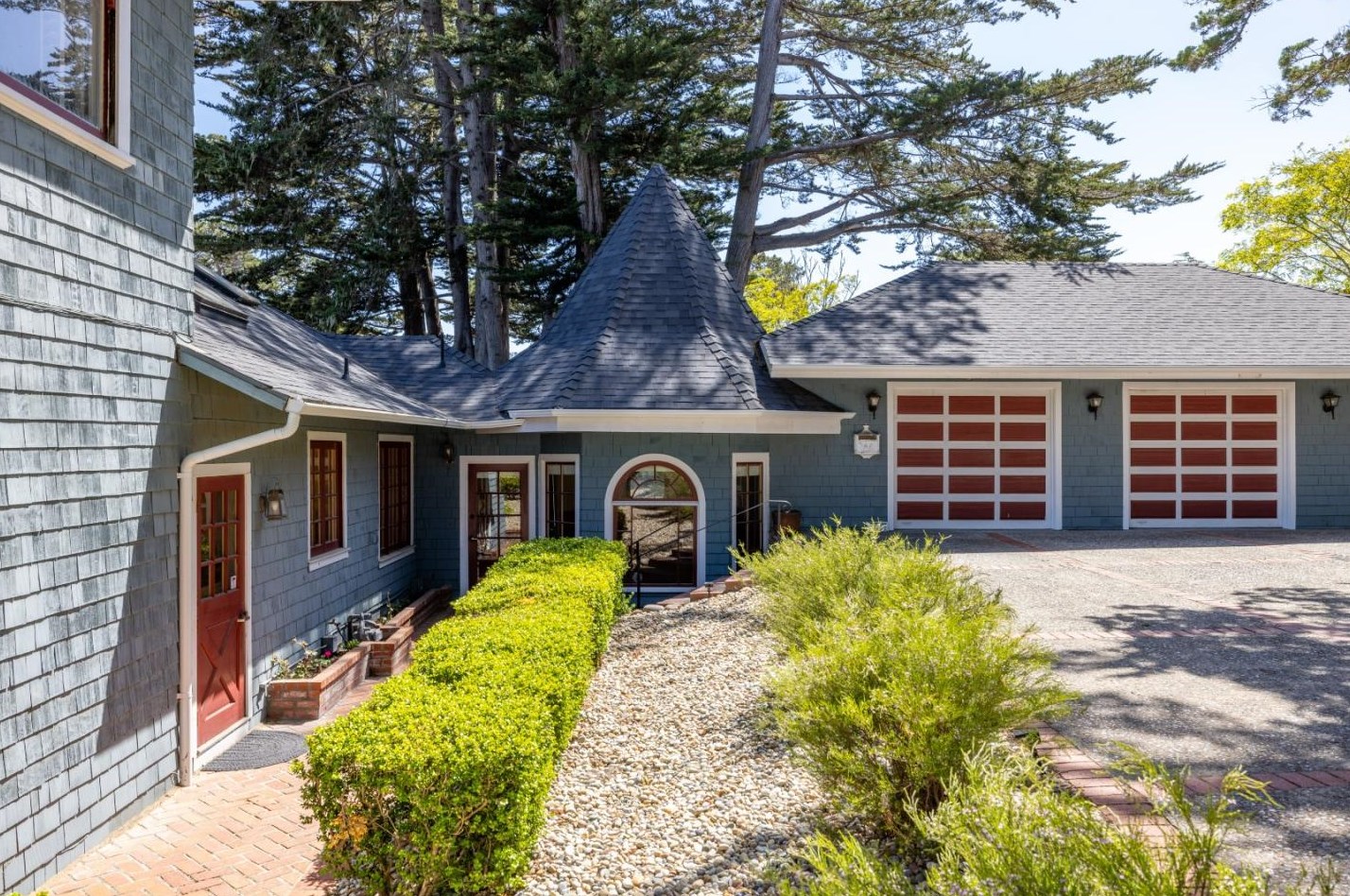 817 Martin St, Monterey CA  93940-4435 exterior