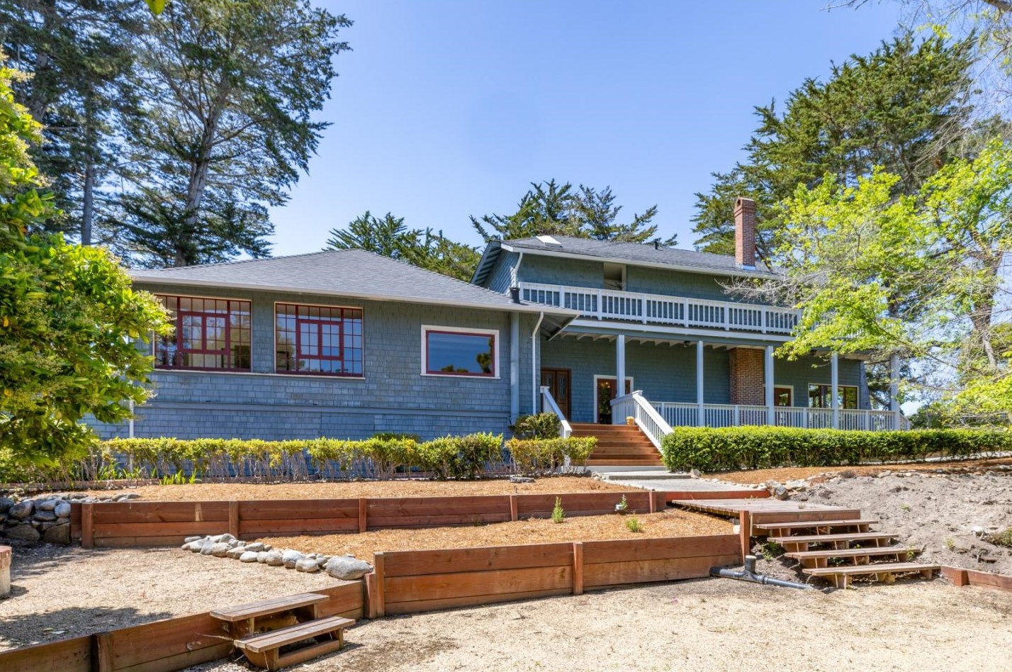 817 Martin St, Monterey CA  93940-4435 exterior
