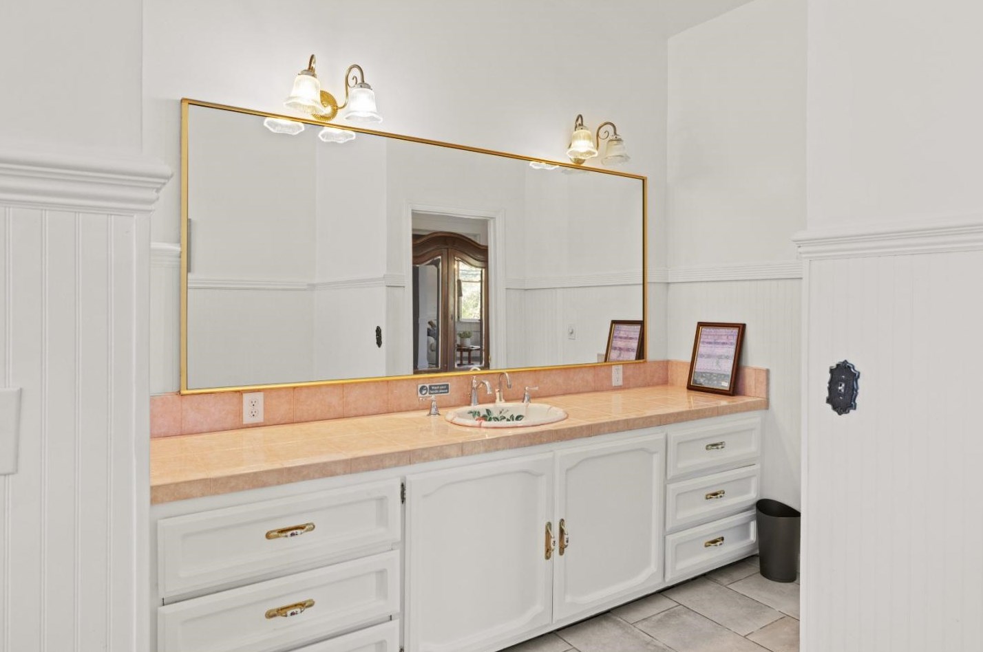 817 Martin St, Monterey CA  93940-4435 exterior