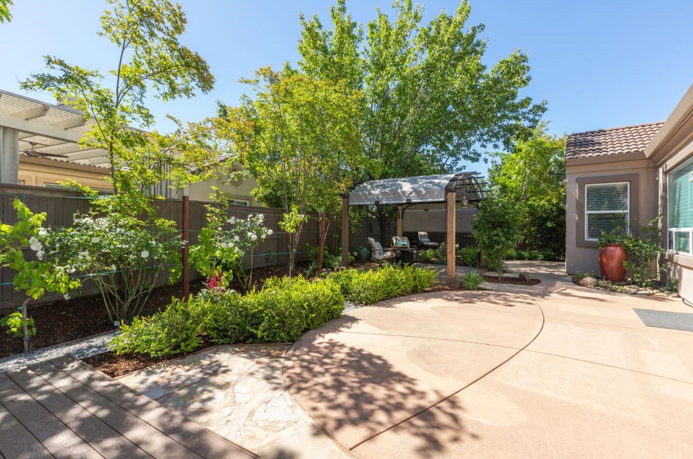 3203 Rapallo Pl, Folsom CA  95762-5464 exterior