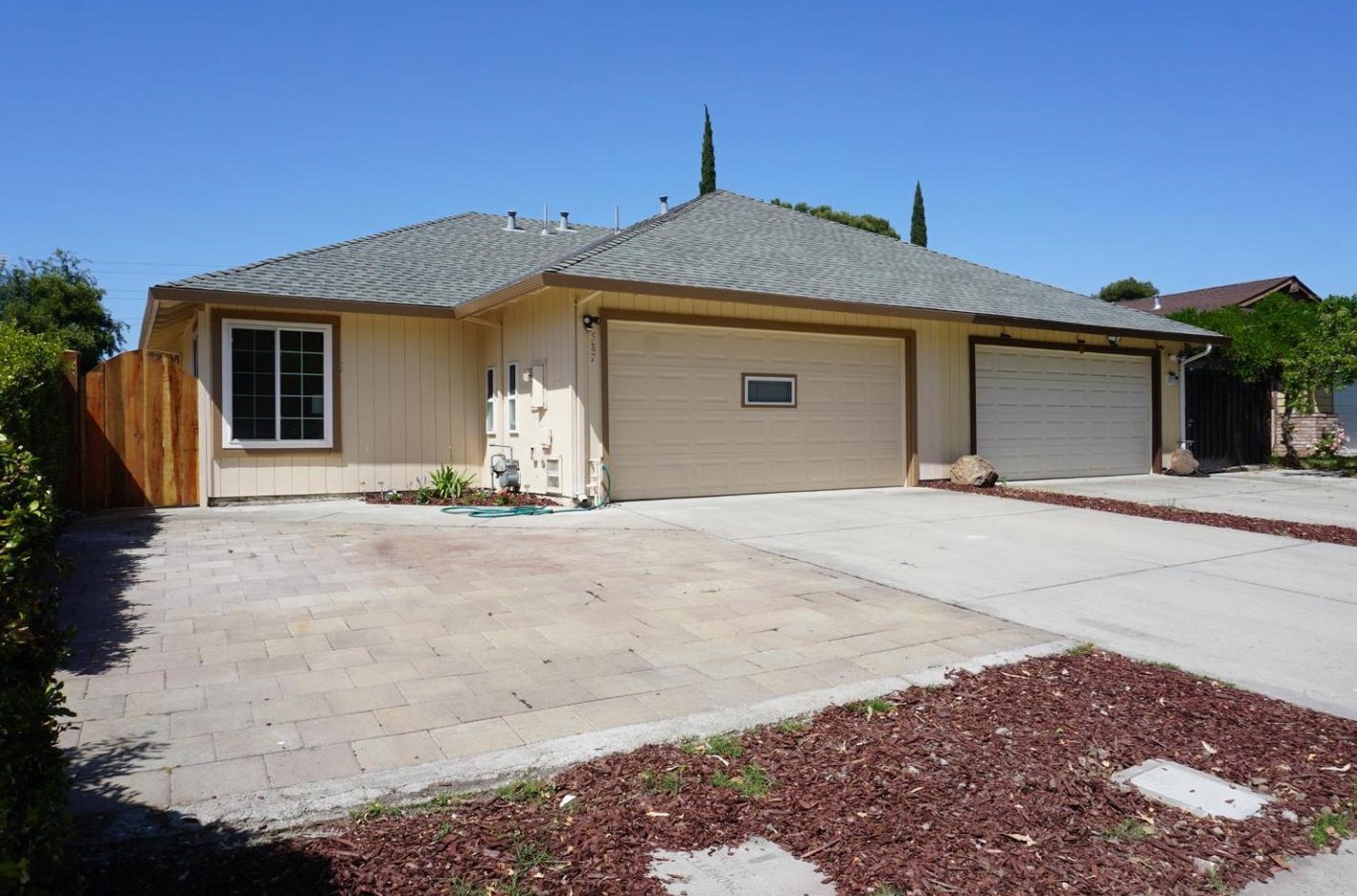 587 Easton Dr, San Jose, CA 95133-2605