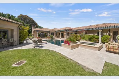 25751 Elena Rd, Los Altos Hills, CA 94022 - Photo 54