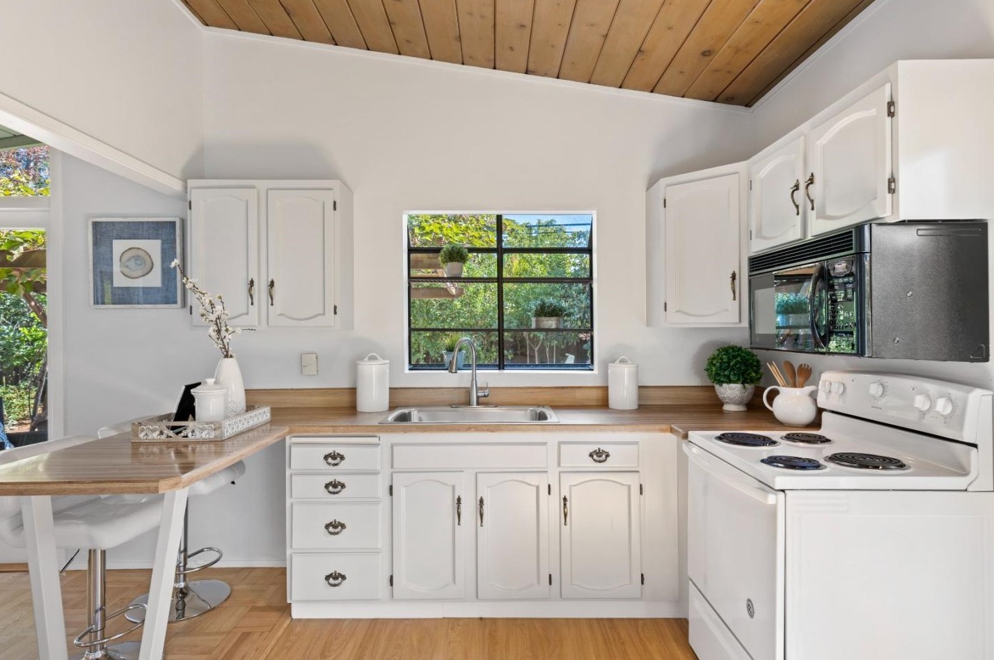 3517 Ramona St, Palo Alto CA  94306-3549 exterior