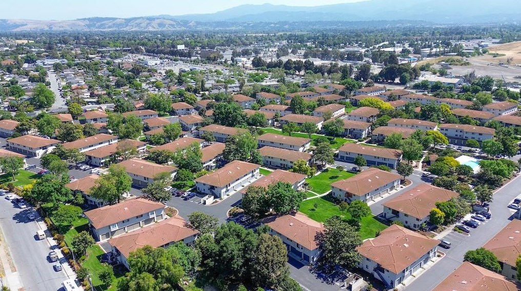 90 Kenbrook Cir, San Jose CA  95111-3270 exterior