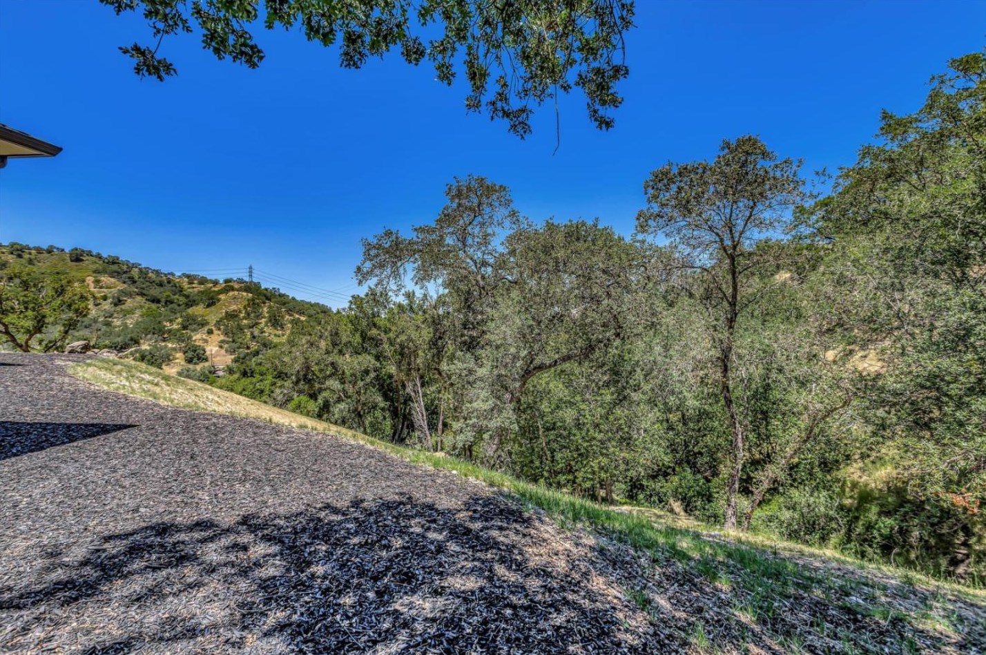 8138 Cinnabar Hills Rd, San Jose CA exterior