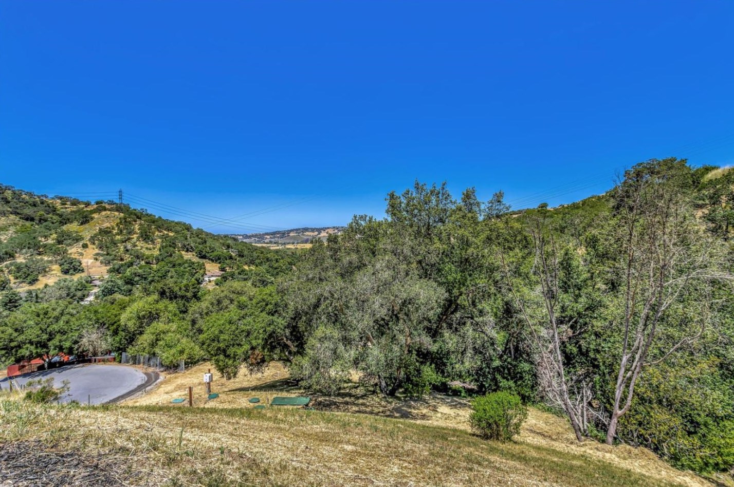 8138 Cinnabar Hills Rd, San Jose CA exterior