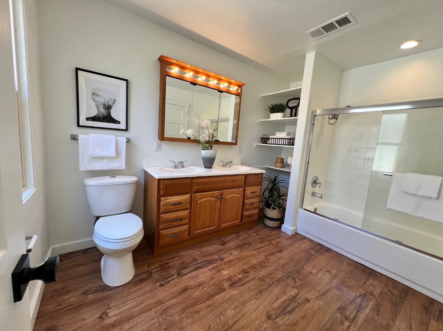 5050 Live Oak Ave, Oakley, CA 94561-4103