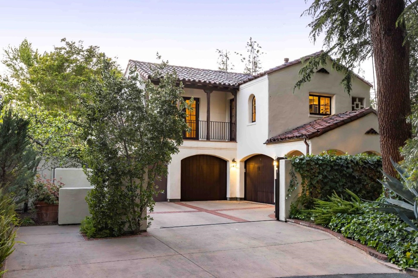 420 Maple St, Palo Alto, CA 94301