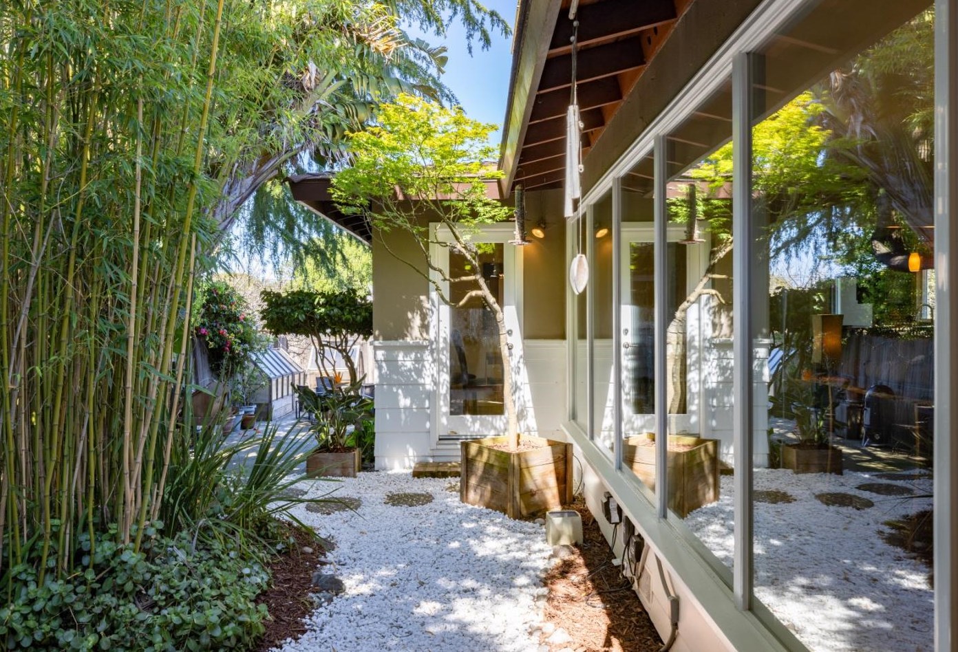 1780 Prescott Ave, Monterey CA  93940-1605 exterior