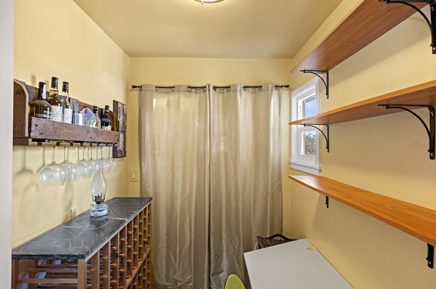 1780 Prescott Ave, Monterey CA  93940-1605 exterior