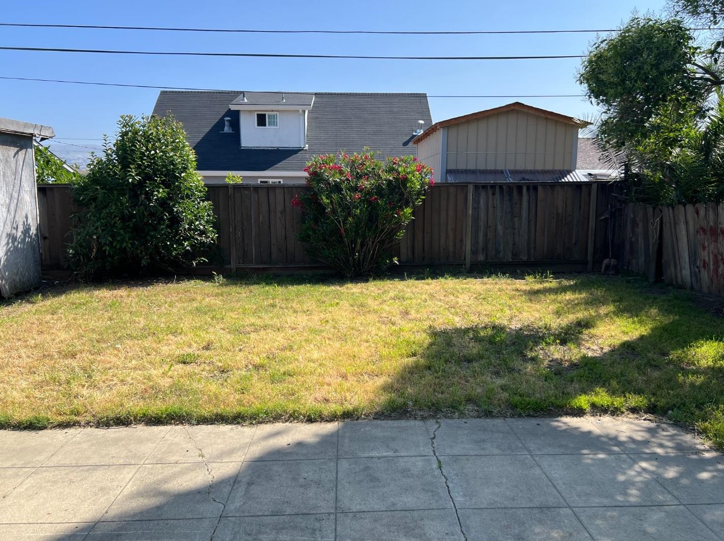 2068 Interbay Dr, San Jose, CA 95122-1731