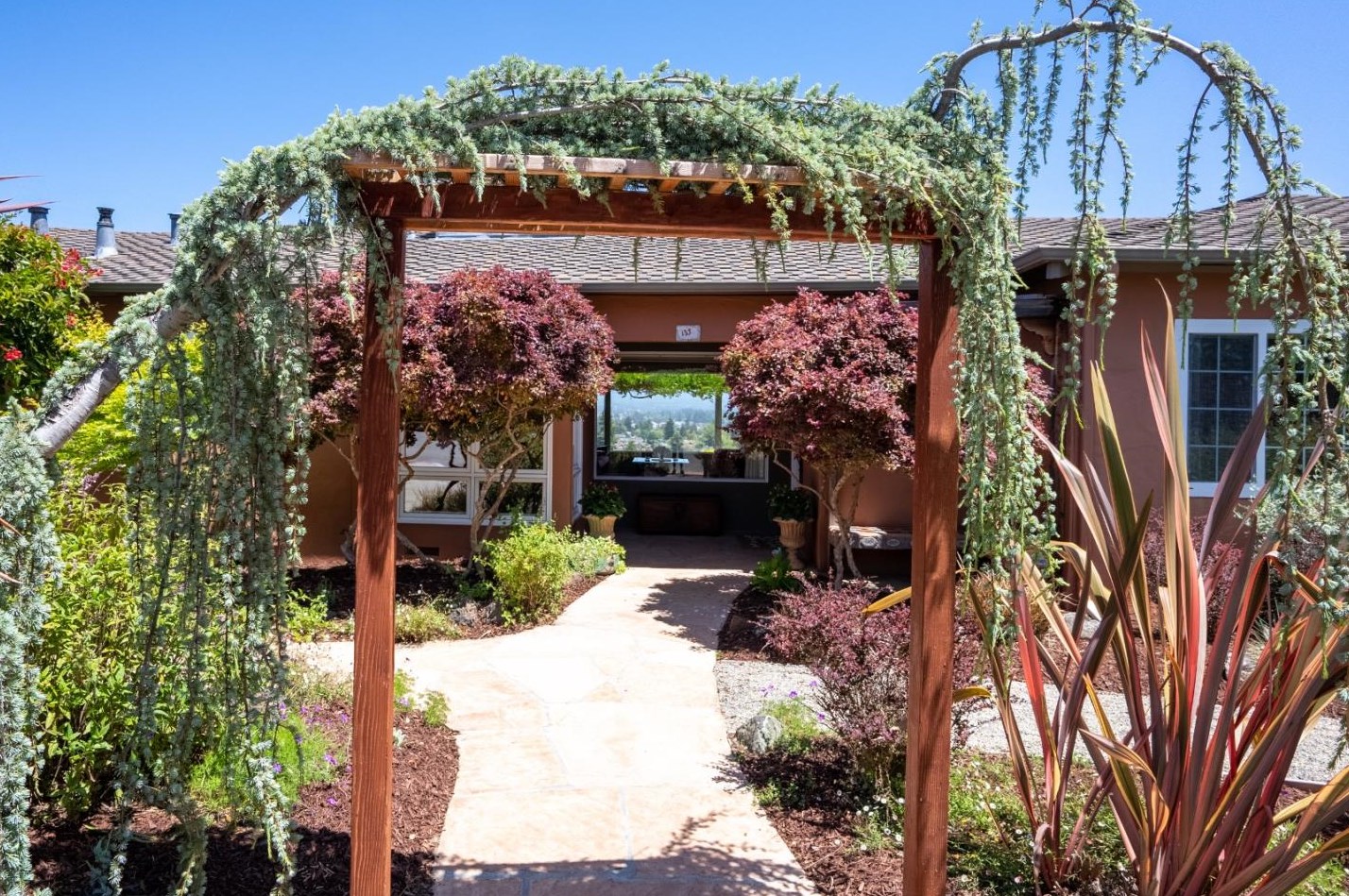 139 Scenic St, Santa Cruz, CA 95060-3346