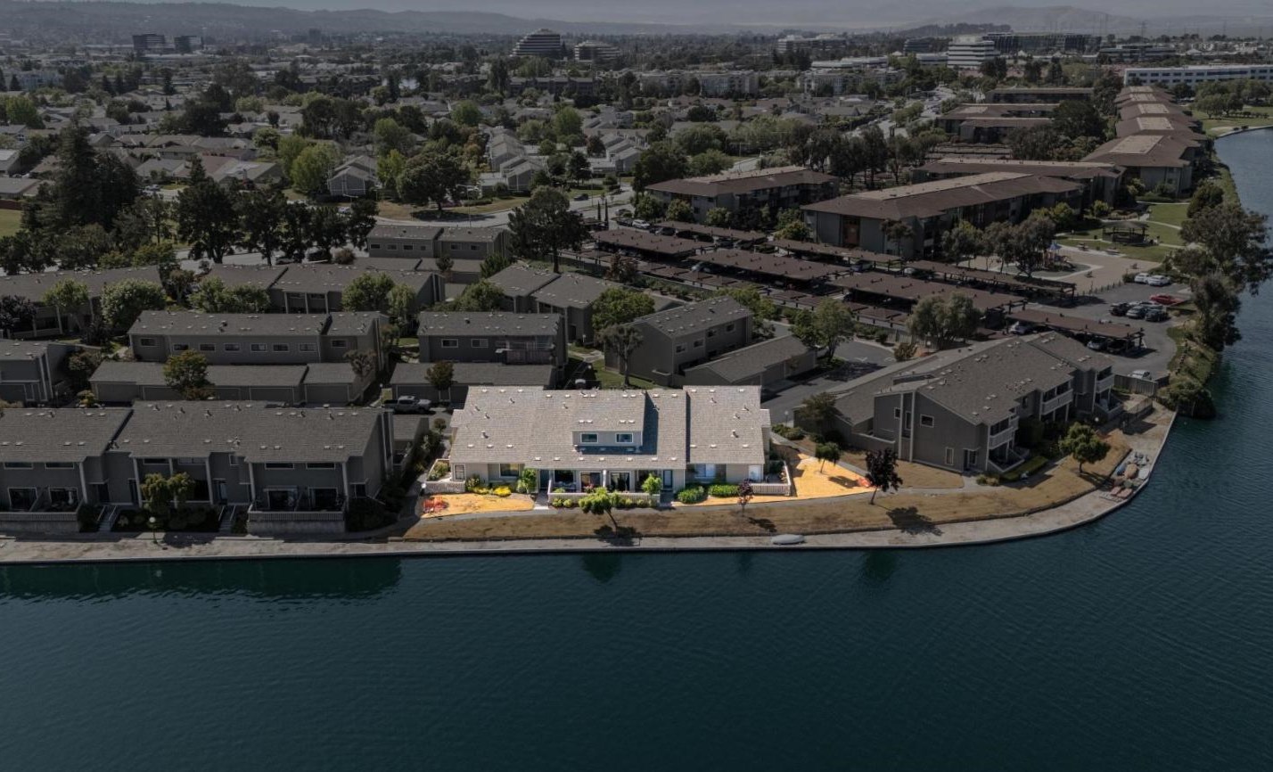 809 Juno Ln, San Mateo, CA 94404