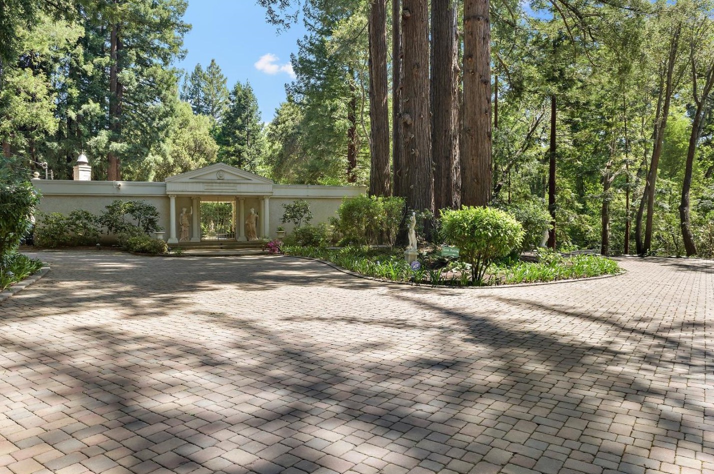 1265 Westridge Dr, Menlo Park, CA 94028-7342