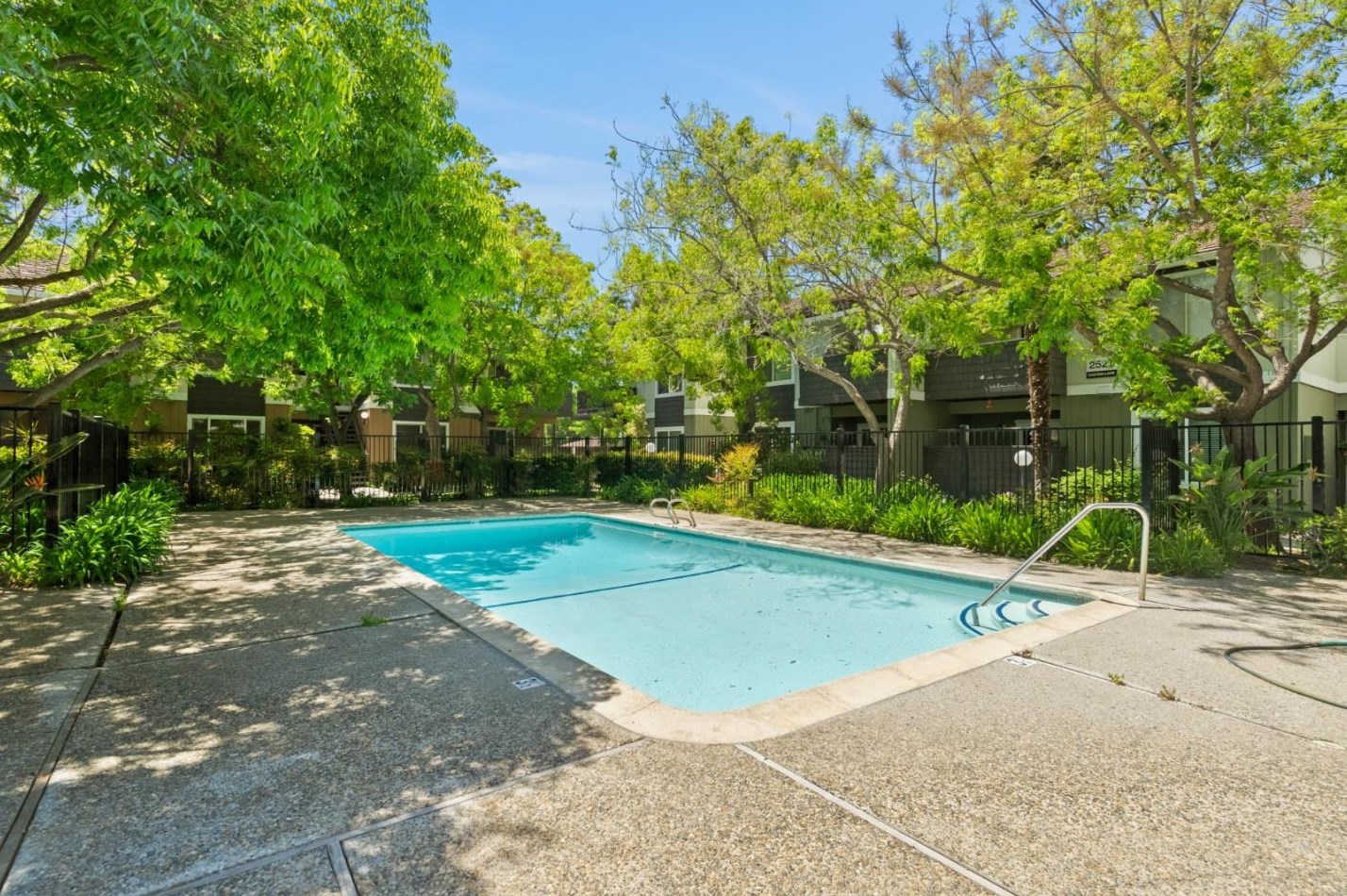 2503 Easton Pl, San Jose CA  95133-2622 exterior