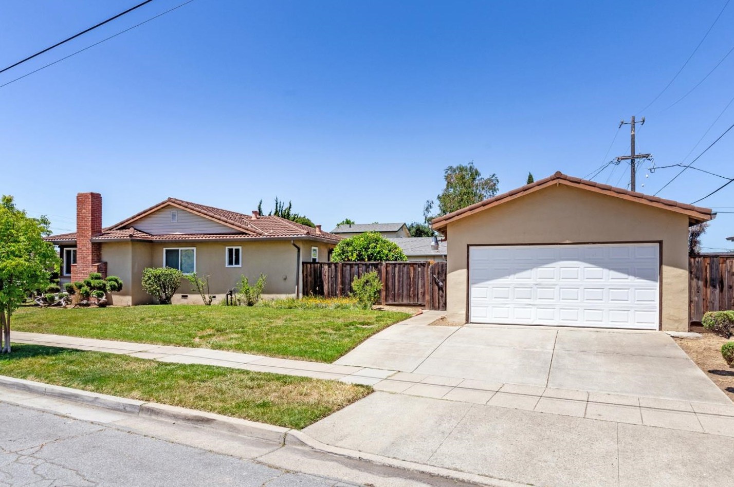 3796 Justine Dr, San Jose CA  95124-3130 exterior