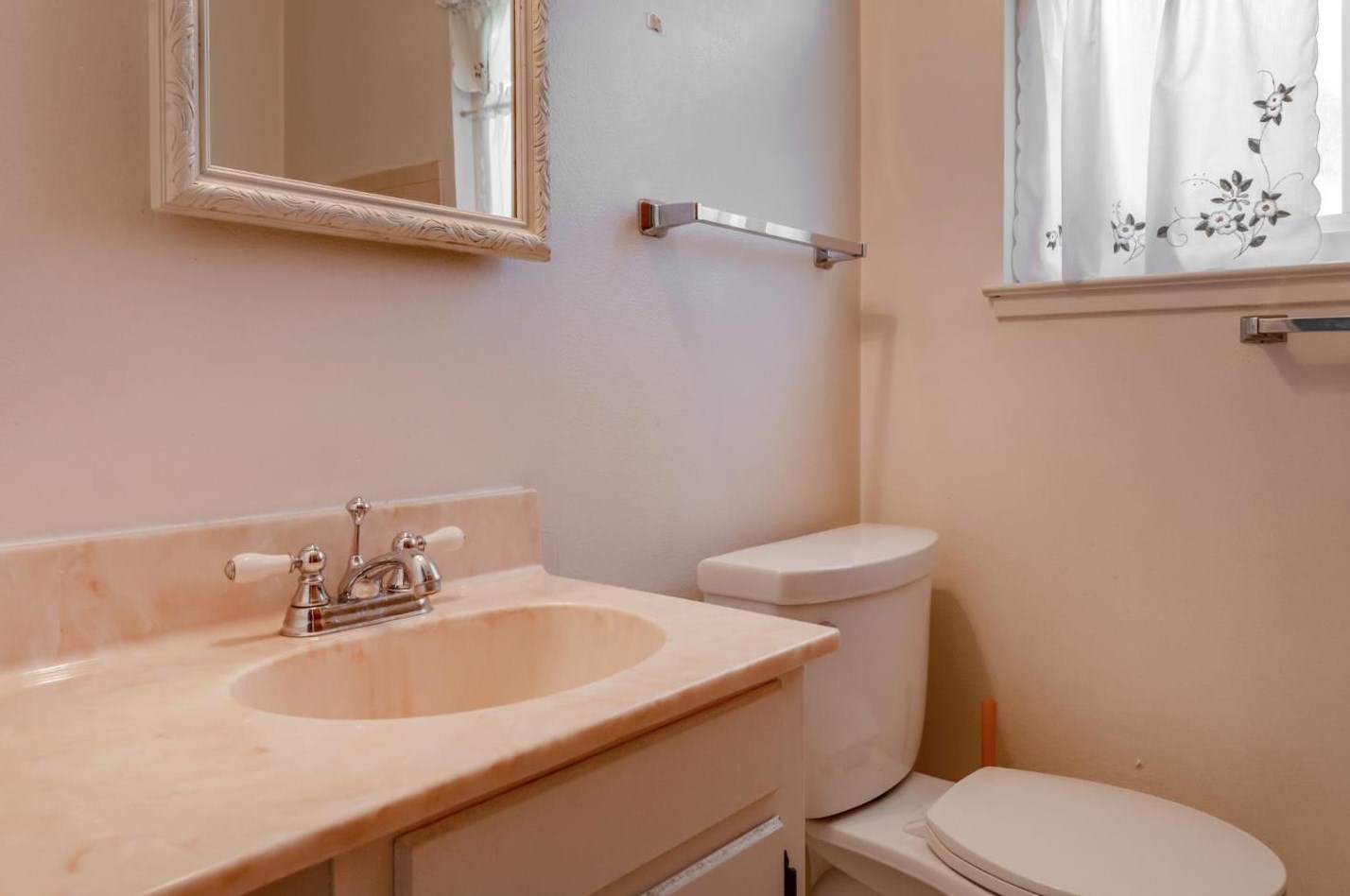 3796 Justine Dr, San Jose CA  95124-3130 exterior